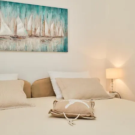 Dolores-apartment By The Sea *